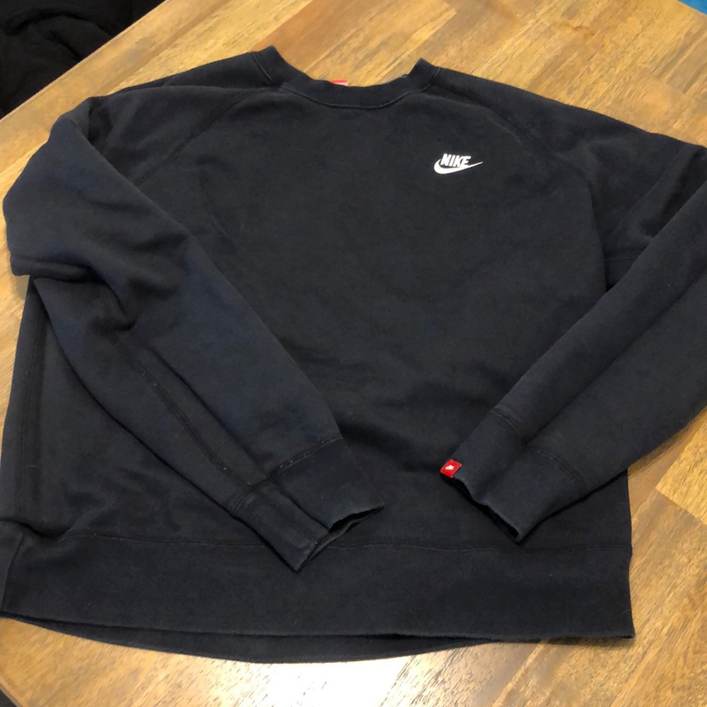 Nike women’s crewneck sz L